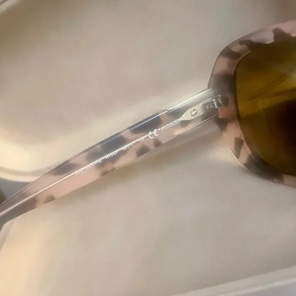 Brand new Kate Spade shades ! - Picture 3 of 5